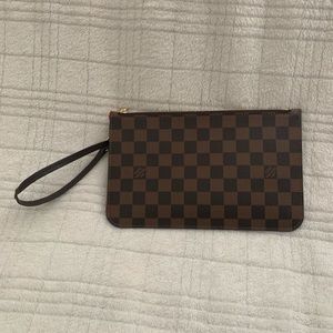 ❌SOLD❌ Louis Vuitton Neverfull Pochette